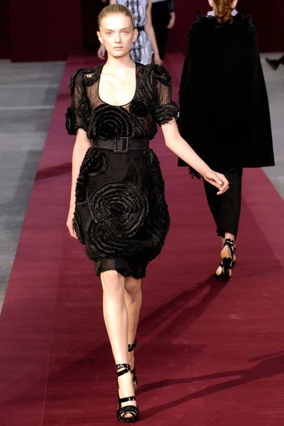 Look 32